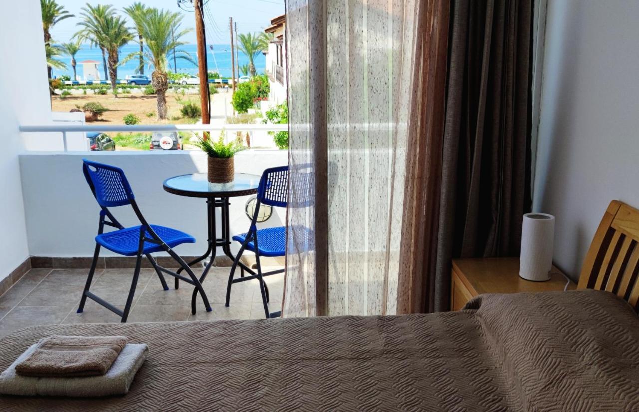 Mediterranean Seaside Authentic Beach House 폴리스 외부 사진