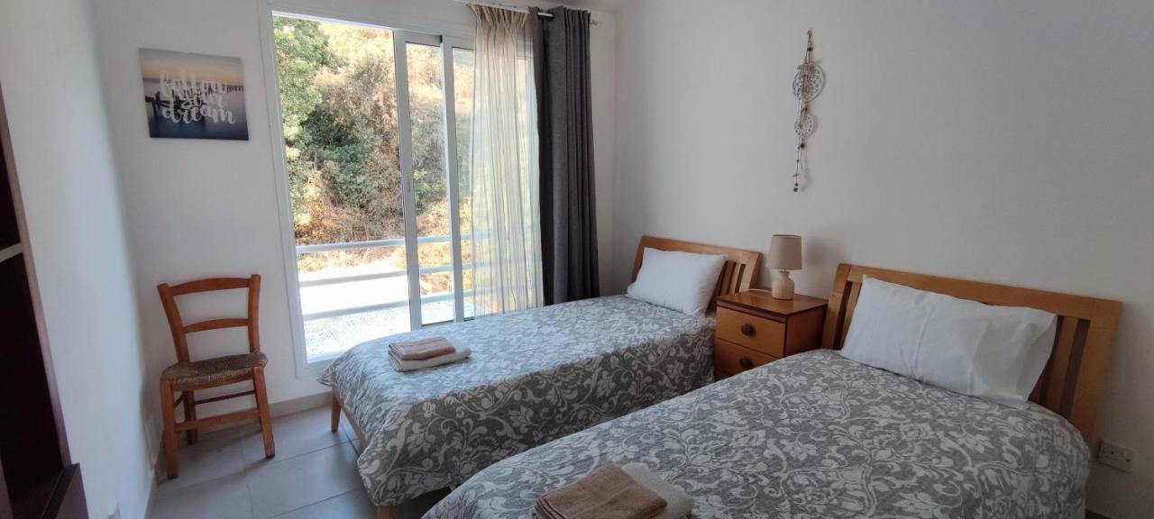 Mediterranean Seaside Authentic Beach House 폴리스 외부 사진