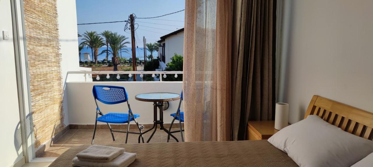 Mediterranean Seaside Authentic Beach House 폴리스 외부 사진